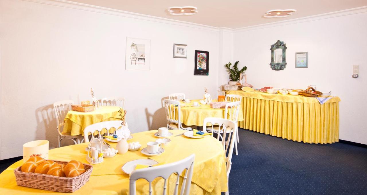 Pension Jaqueline Bed and Breakfast Ζόλντεν Εξωτερικό φωτογραφία